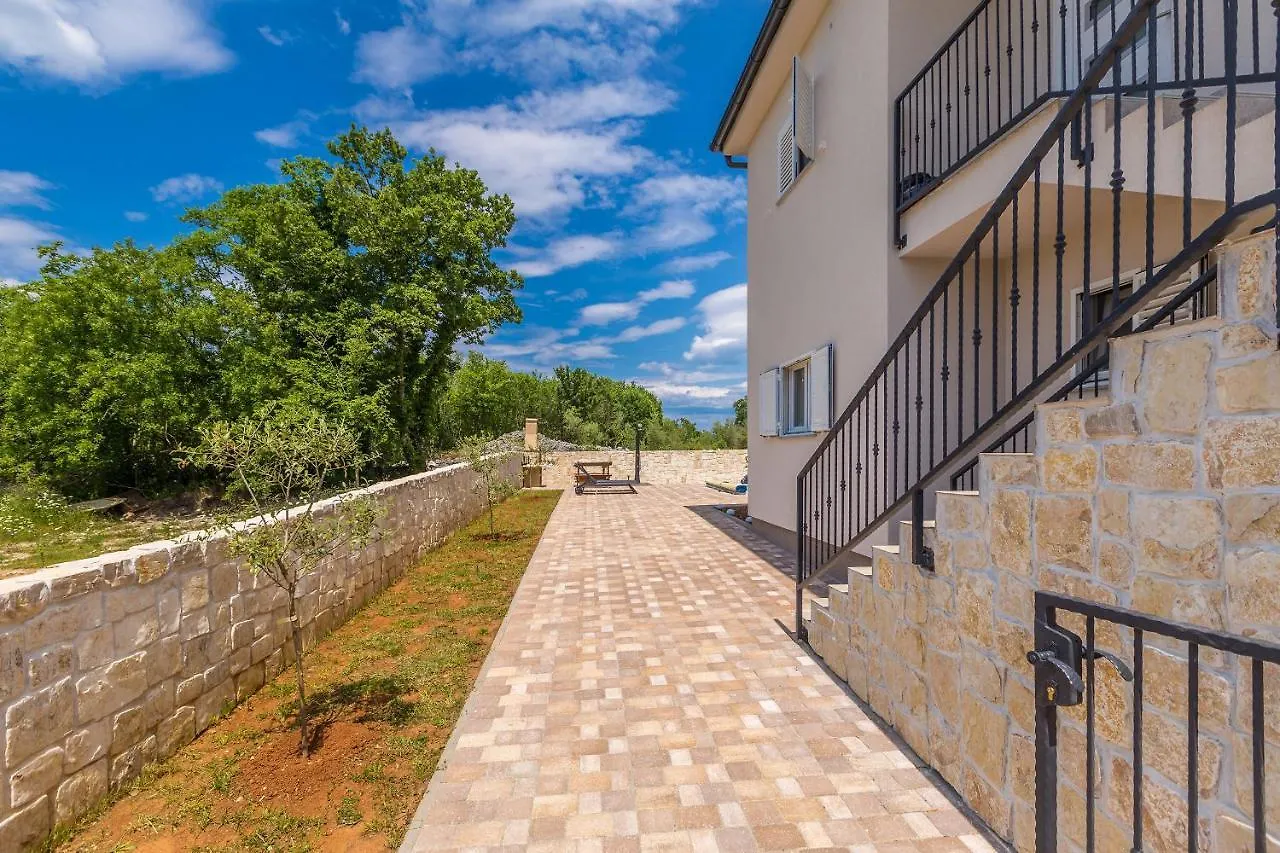 Apartman Sandra Malinska 0*,  Croatia